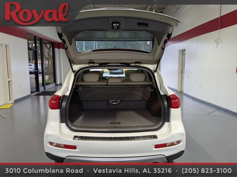 Used 2017 INFINITI QX50 Base w/ Premium Plus Package image 12