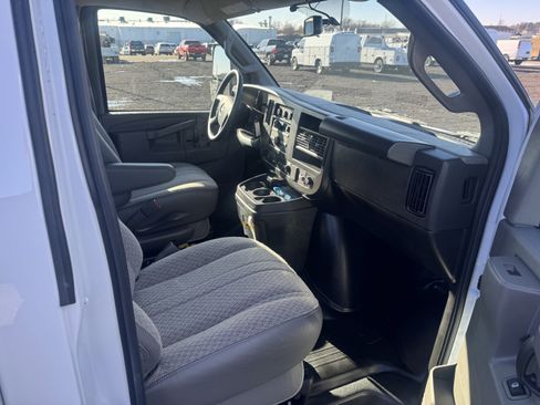 New 2025 Chevrolet Express 3500 w/ Power Convenience Package image 12