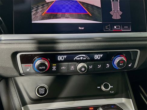 Used 2022 Audi Q3 2.0T Premium w/ Convenience Package image 15