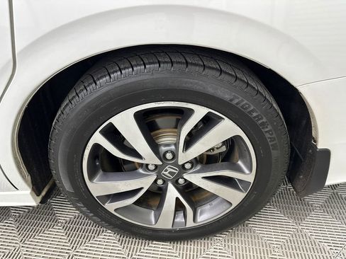 Used 2021 Honda Odyssey Touring image 23