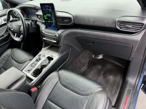 Used 2020 Ford Explorer ST w/ ST Street Pack image 18