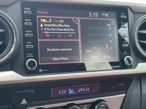 Used 2022 Toyota Tacoma SR5 w/ Technology Package RWD image 14