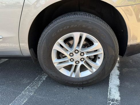 Used 2018 Buick Enclave Premium FWD image 32