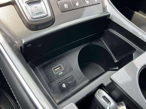 Used 2022 Hyundai Santa Fe Calligraphy AWD/4WD image 38