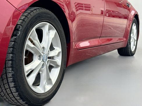 Used 2011 Kia Optima EX image 15