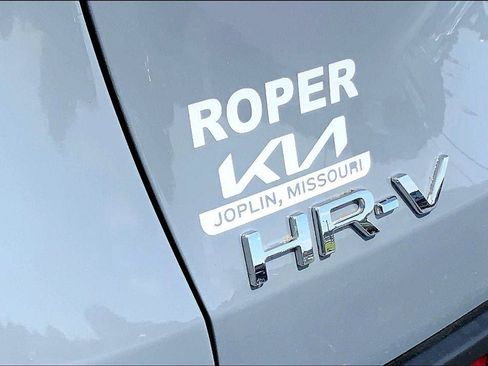Used 2025 Honda HR-V Sport image 30