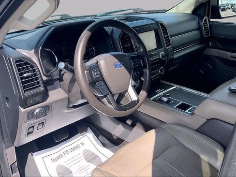 Used 2018 Ford Expedition Limited RWD image 18