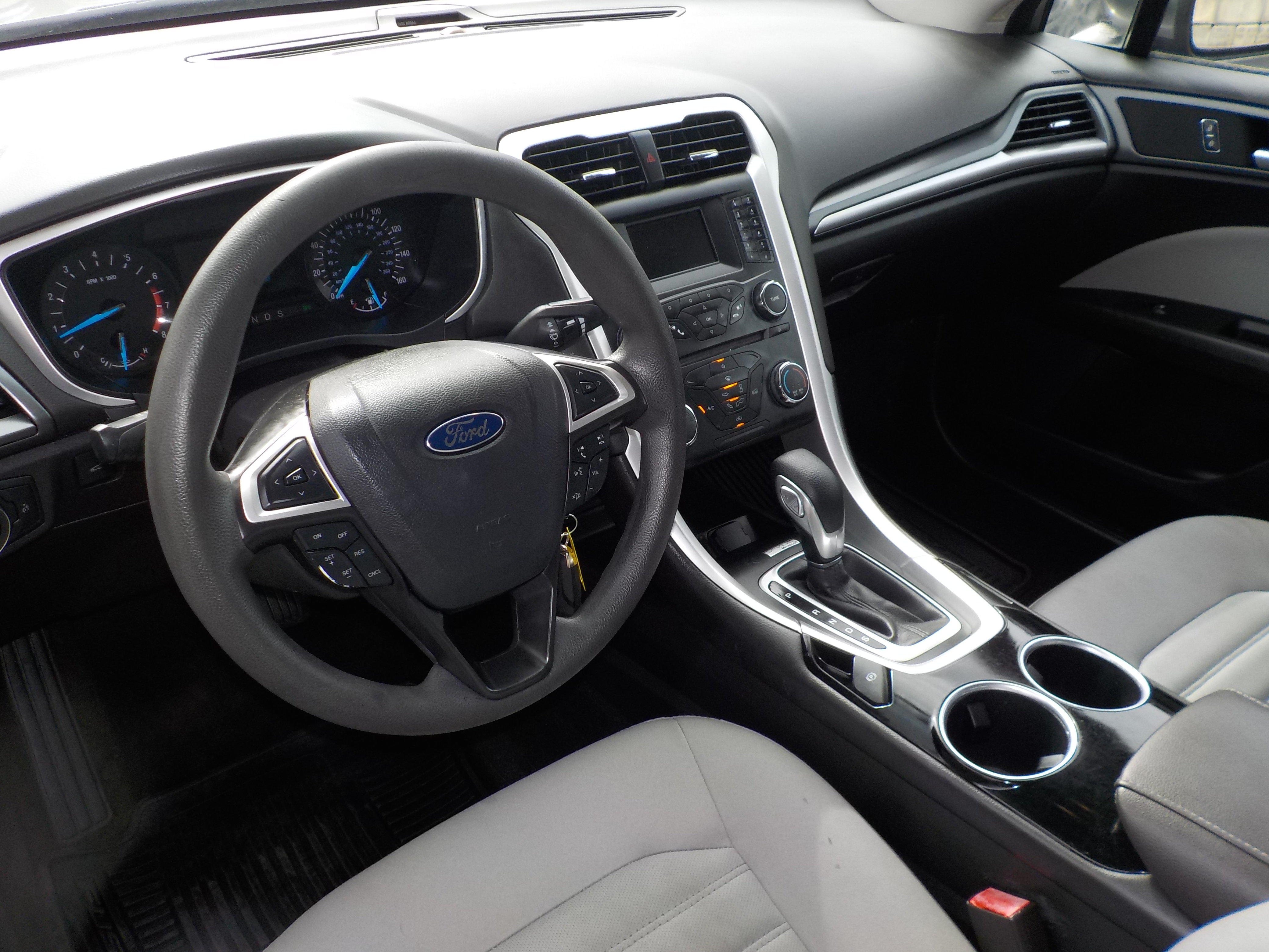 Used 2013 Ford Fusion S FWD image 14