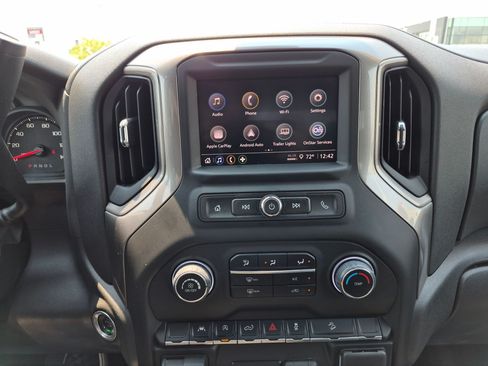 Used 2025 Chevrolet Silverado 1500 Custom Trail Boss AWD/4WD image 21