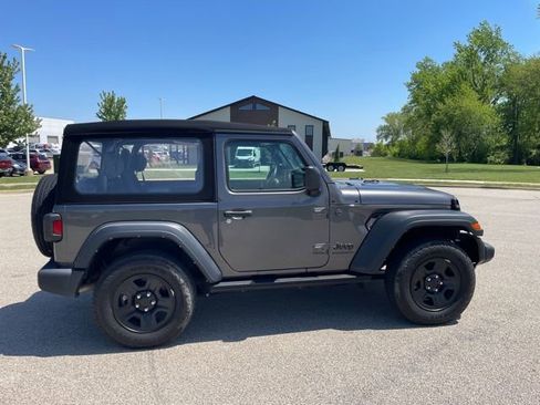 Used 2024 Jeep Wrangler Sport AWD/4WD image 2