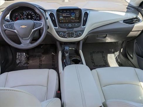 Used 2024 Chevrolet Malibu LT FWD image 17