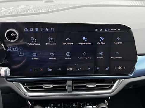 New 2026 Chevrolet Equinox EV LT image 9