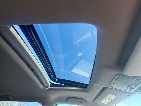 Used 2018 Honda Pilot EX-L image 12