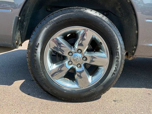 Used 2018 RAM 1500 Express w/ Express Value Package AWD/4WD image 37