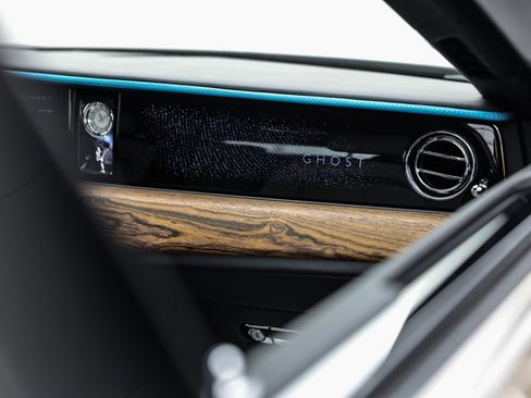 New 2025 Rolls-Royce Ghost image 12