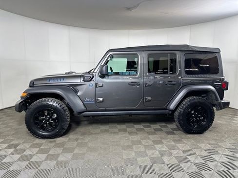 Used 2023 Jeep Wrangler Unlimited w/ Cold Weather Group AWD/4WD image 6