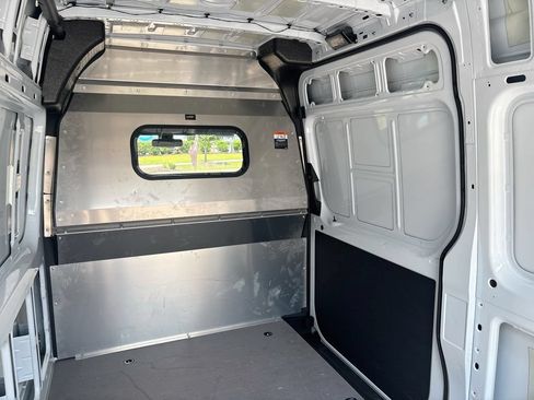 Used 2025 Mercedes-Benz Sprinter 2500 image 20