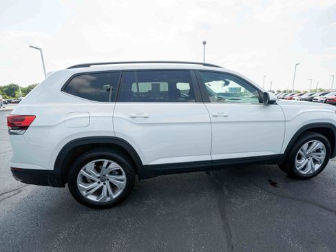 Used 2023 Volkswagen Atlas SE w/ Panoramic Sunroof Package AWD/4WD image 6