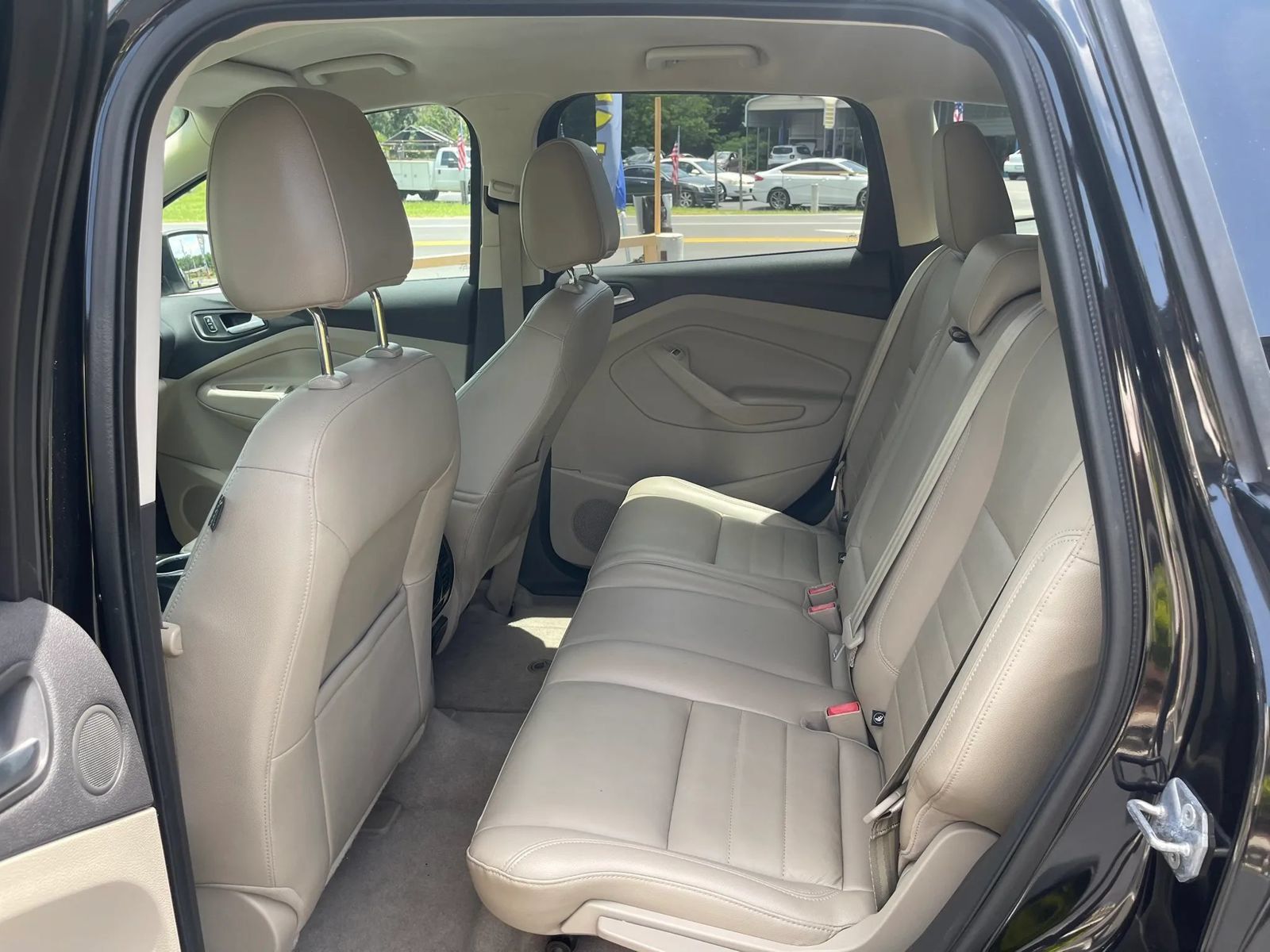 Used 2014 Ford Escape Titanium FWD image 12