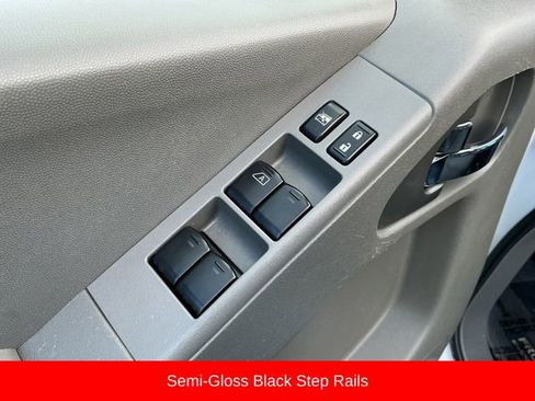 Used 2020 Nissan Frontier SV w/ Midnight Edition Floor Mats image 23