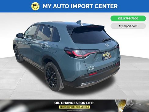 Used 2024 Honda HR-V Sport image 2