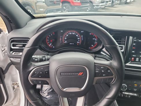 Used 2023 Dodge Durango SXT image 25
