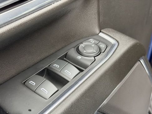 Used 2024 Chevrolet Silverado 2500 LT w/ Convenience Package image 20