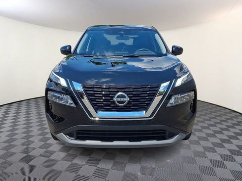 Used 2023 Nissan Rogue SV FWD image 2
