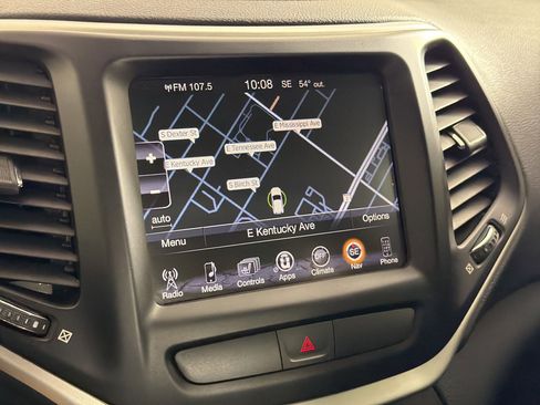 Used 2016 Jeep Cherokee Trailhawk w/ Cold Weather Group AWD/4WD image 24