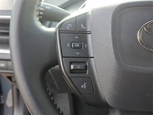 Certified 2025 Toyota Prius LE image 20