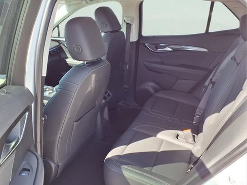 Certified 2025 Buick Envision Preferred AWD/4WD image 19