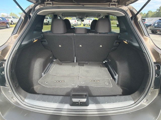 Certified 2026 Nissan Kicks SV FWD image 18