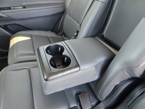 Certified 2025 Ford Explorer Active w/ Active Comfort Package image 13