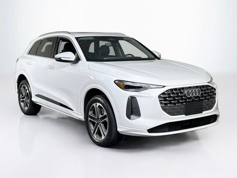 Used 2025 Audi Q5 Premium w/ Convenience Package AWD/4WD image 38