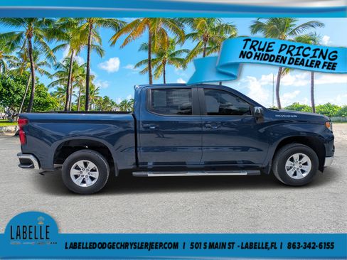 Used 2022 Chevrolet Silverado 1500 LT RWD image 2