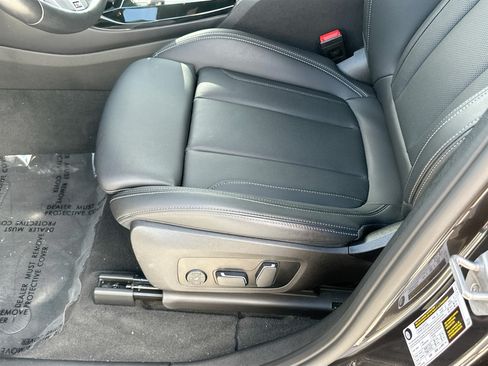 Used 2024 BMW X3 sDrive30i w/ M Sport Package RWD image 20
