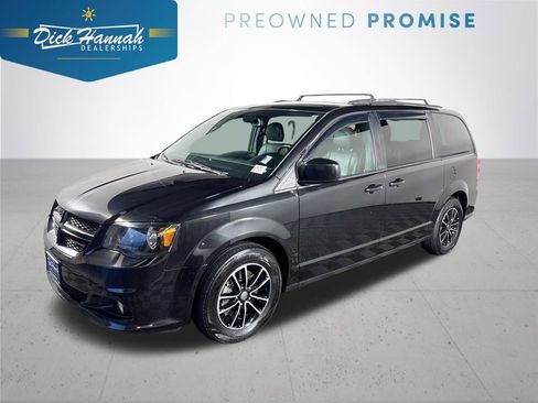 Used 2018 Dodge Grand Caravan GT image 1