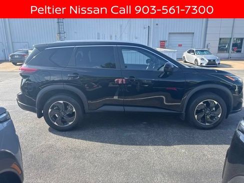 Certified 2024 Nissan Rogue SV w/ SV Premium Package FWD image 2