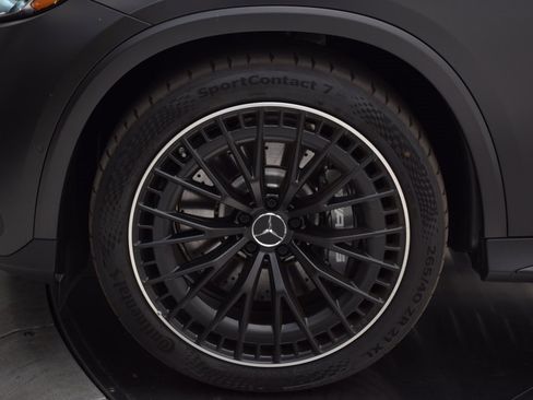 New 2025 Mercedes-Benz GLC 63 AMG S image 11