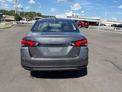 Used 2025 Nissan Versa SV FWD image 6