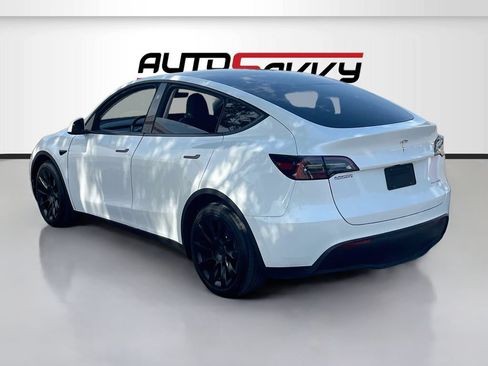 Used 2025 Tesla Model Y Long Range AWD/4WD image 5