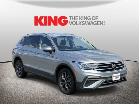 Certified 2023 Volkswagen Tiguan SE FWD image 7