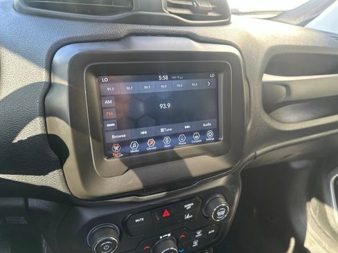 Used 2021 Jeep Renegade Latitude w/ Sun & Sound Group AWD/4WD image 20