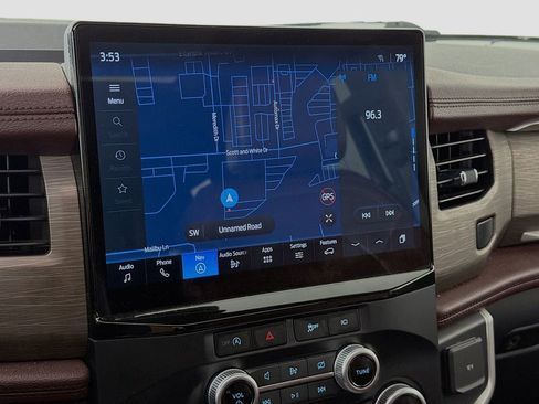 Used 2024 Ford Expedition Max Limited image 18