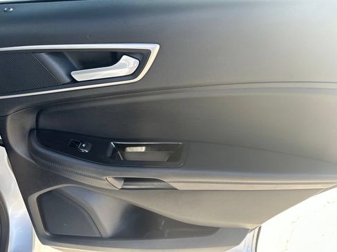 Used 2017 Ford Edge SEL w/ Equipment Group 201A AWD/4WD image 30