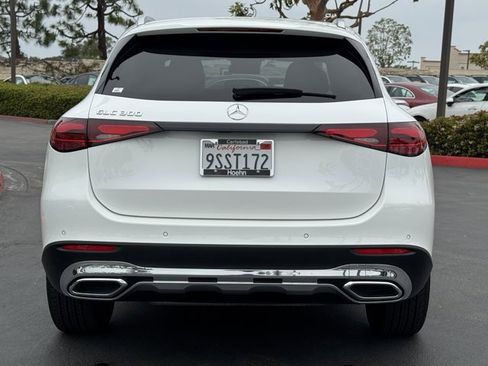 Used 2025 Mercedes-Benz GLC 300 image 12