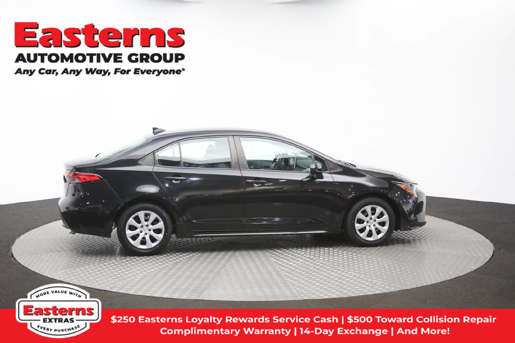 Used 2021 Toyota Corolla LE w/ Carpet Mat Package (TMS) FWD image 47