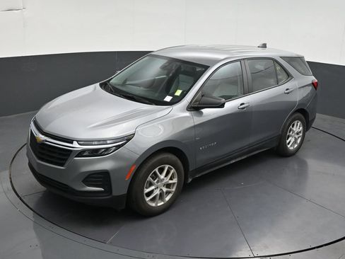 Used 2024 Chevrolet Equinox LS FWD image 15