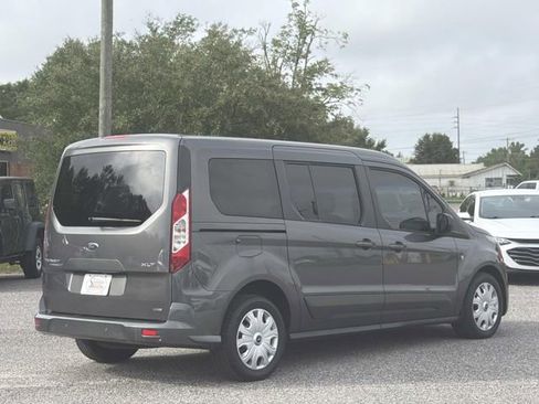 Used 2023 Ford Transit Connect XLT FWD image 7