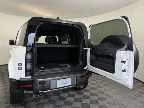 New 2025 Land Rover Defender 110 V8 image 19
